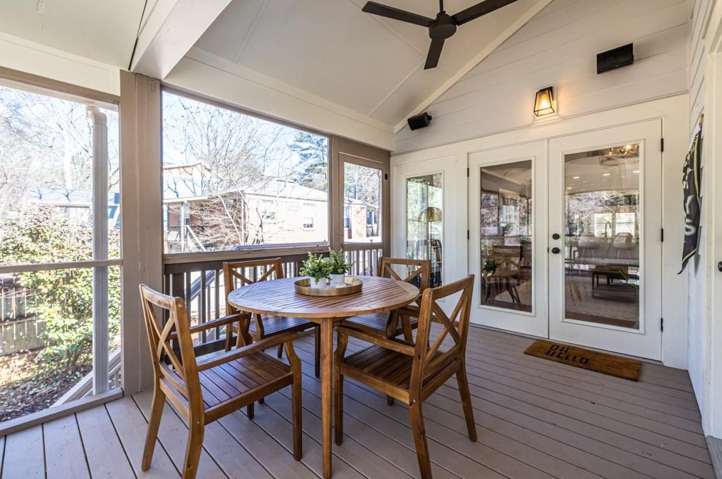 1375 Fenway Cir, Decatur GA  30030-4521 exterior