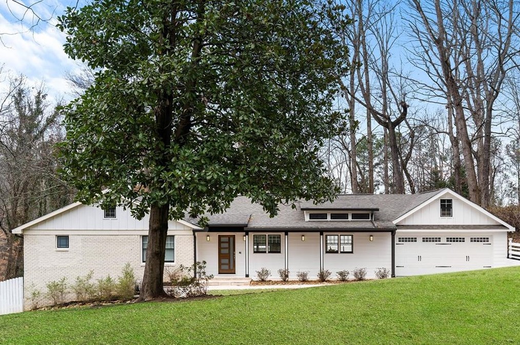 5608 Sherrell Dr, Atlanta GA  30342-1307 exterior