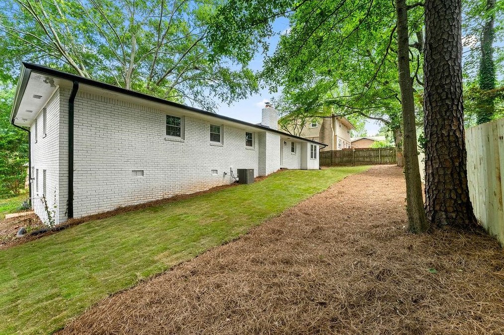 1223 Sanden Ferry Dr, Decatur GA  30033-3345 exterior