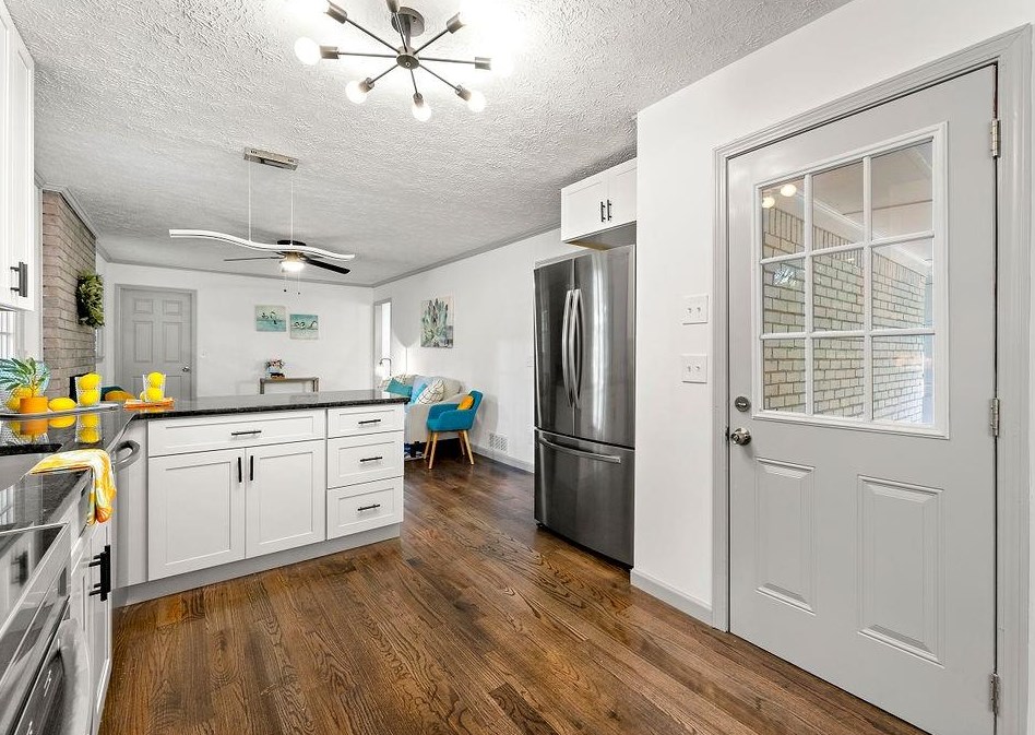 1223 Sanden Ferry Dr, Decatur GA  30033-3345 exterior