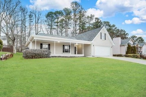 1390 Green Oak Cir, Lawrenceville GA  30043-5406 exterior