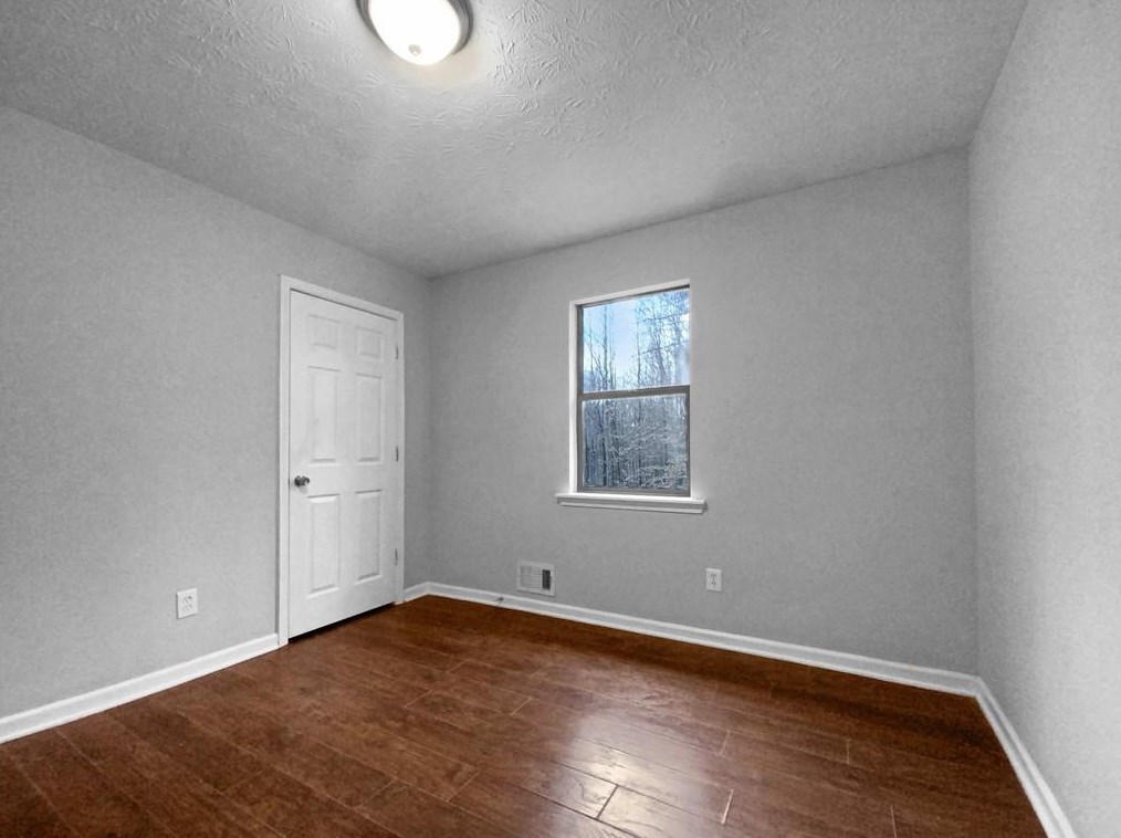 301 Brooks St, Dallas GA  30157-9538 exterior