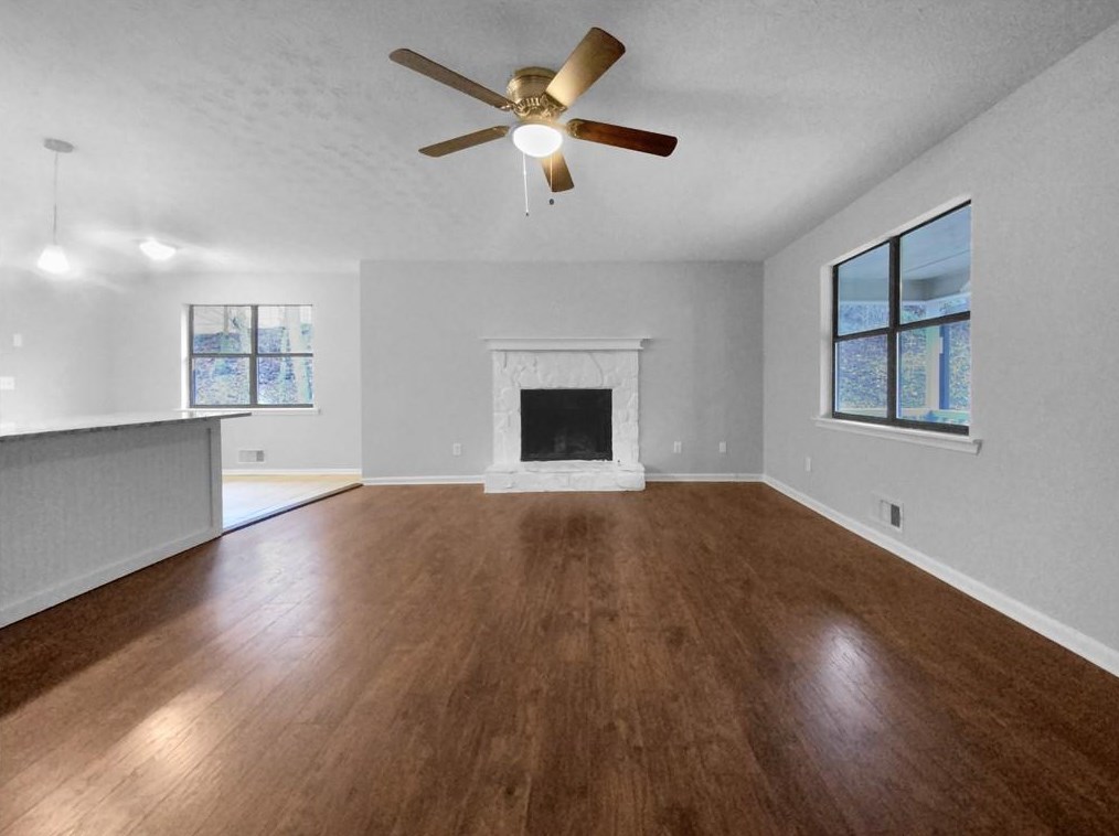 301 Brooks St, Dallas GA  30157-9538 exterior