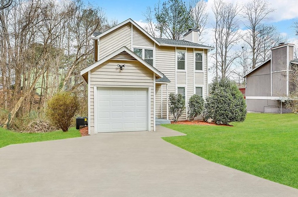 1057 Mainstreet Valley Dr, Stone Mountain, GA 30088