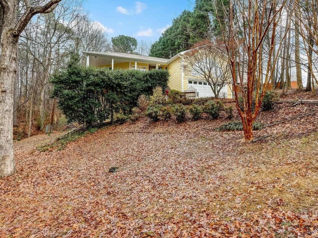 1311 Scenic Ct, Auburn, GA 30011
