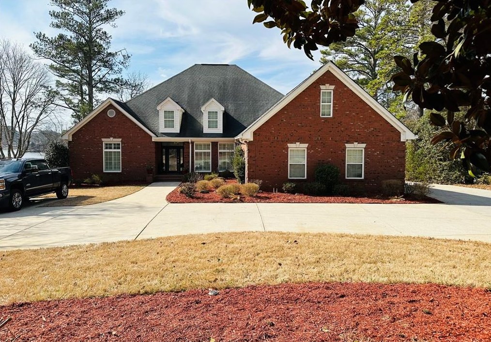 236 N Lakeshore Dr, Carrollton, GA 30117