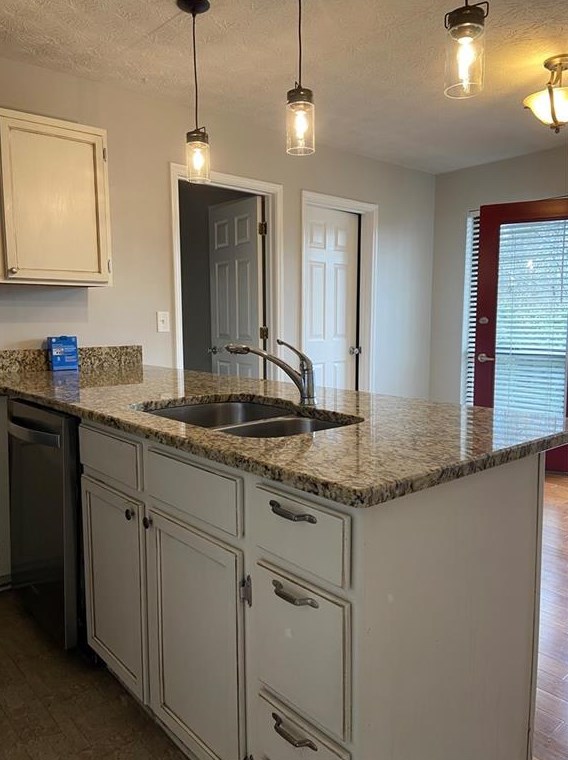 3160 Cape Cir, Alpharetta, GA 30009
