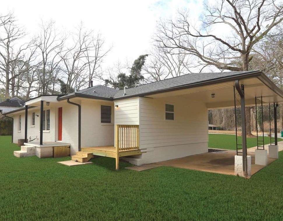 1634 Columbia Pl, Decatur GA  30032-4621 exterior