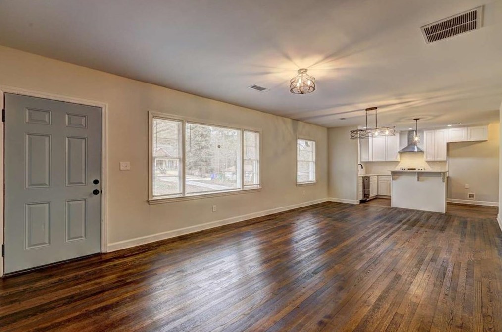 1634 Columbia Pl, Decatur GA  30032-4621 exterior