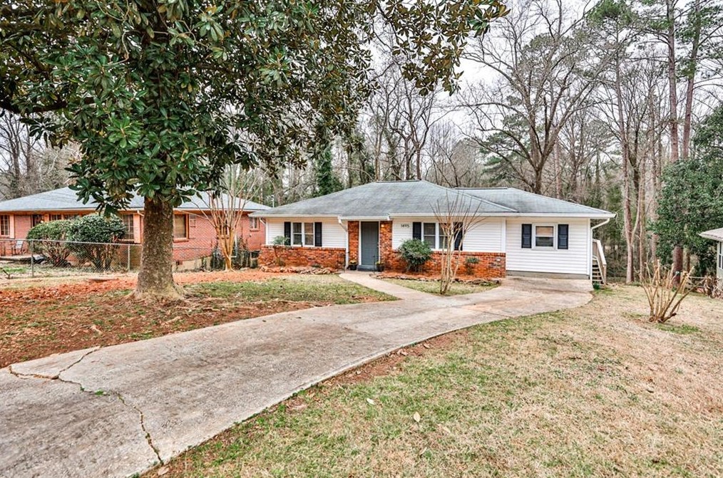 1495 Woodfern Dr, Decatur GA  30030-4532 exterior