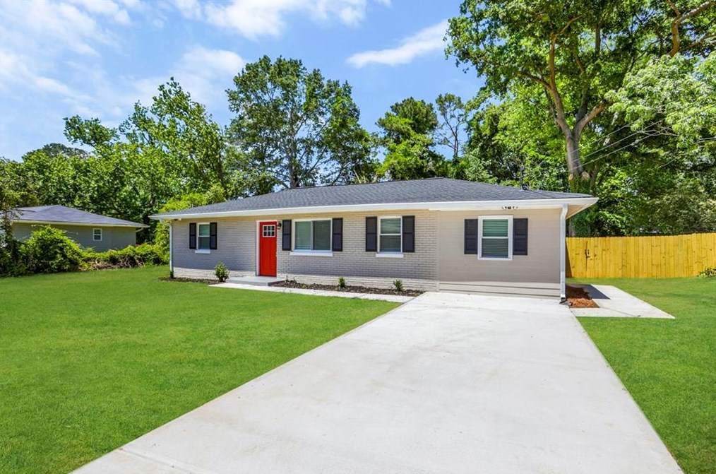 335 Hurt Rd Se, Smyrna, GA 30082