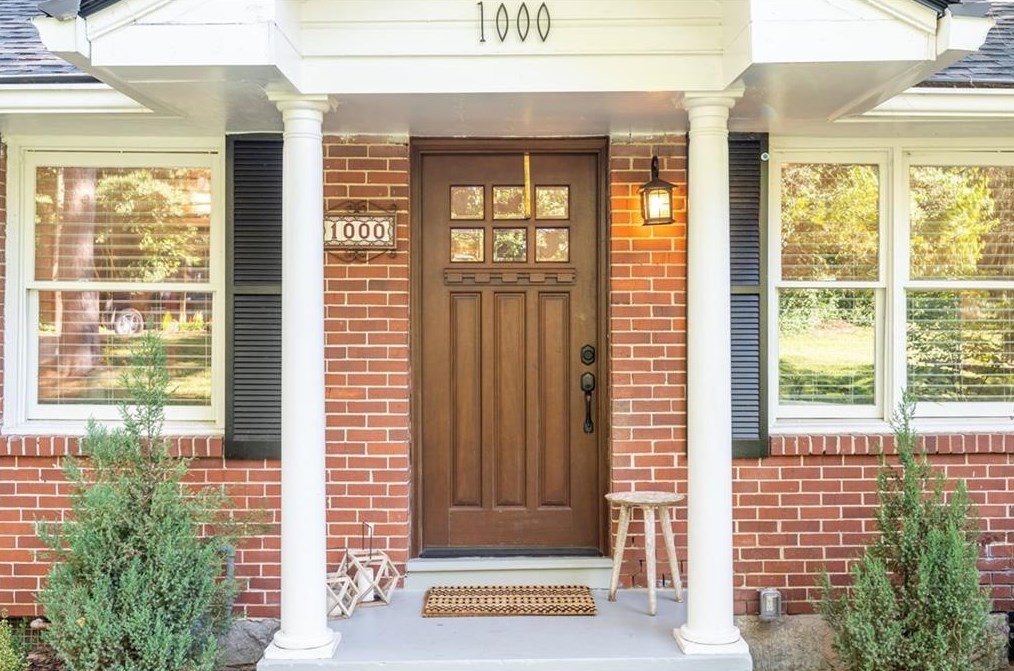 1000 Gaylemont Cir, Decatur GA  30033-4813 exterior