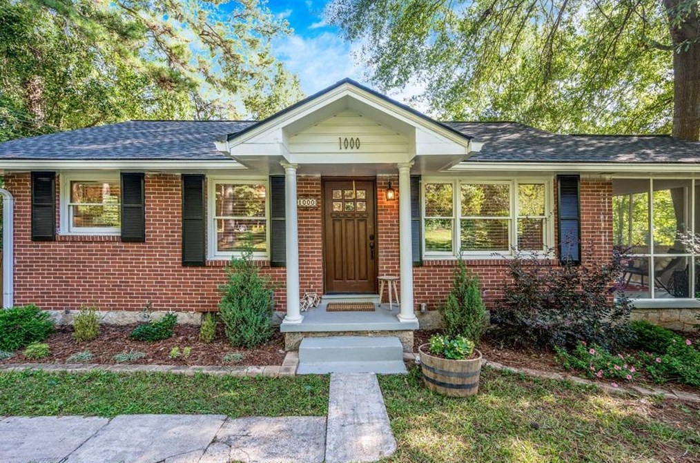 1000 Gaylemont Cir, Decatur GA  30033-4813 exterior