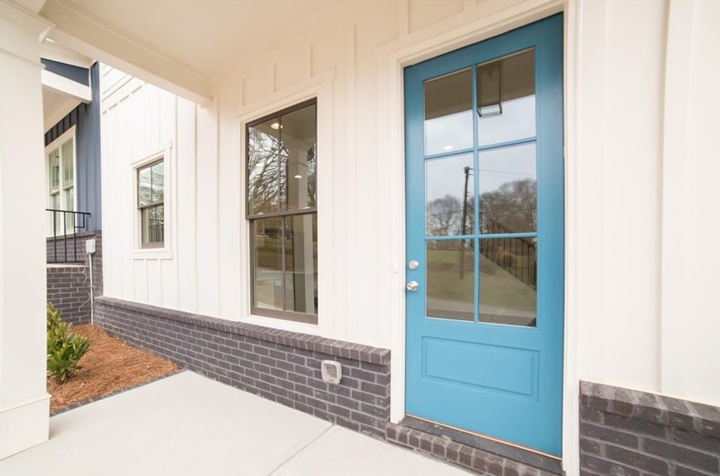 5718 Main St #5, Flowery Branch, GA 30542