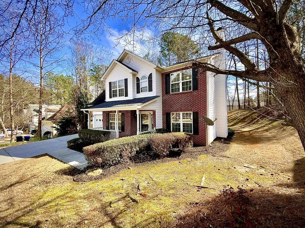 220 Foster Trace Dr, Lawrenceville, GA 30043-6524