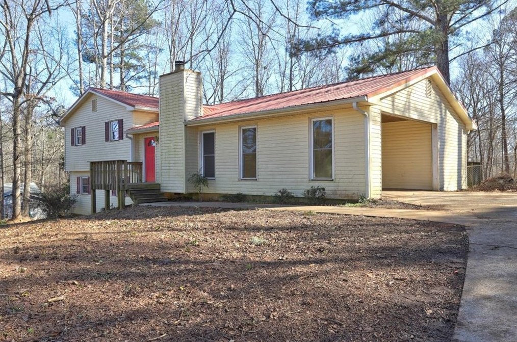 70 Hearthstone Dr N, Newnan, GA 30263