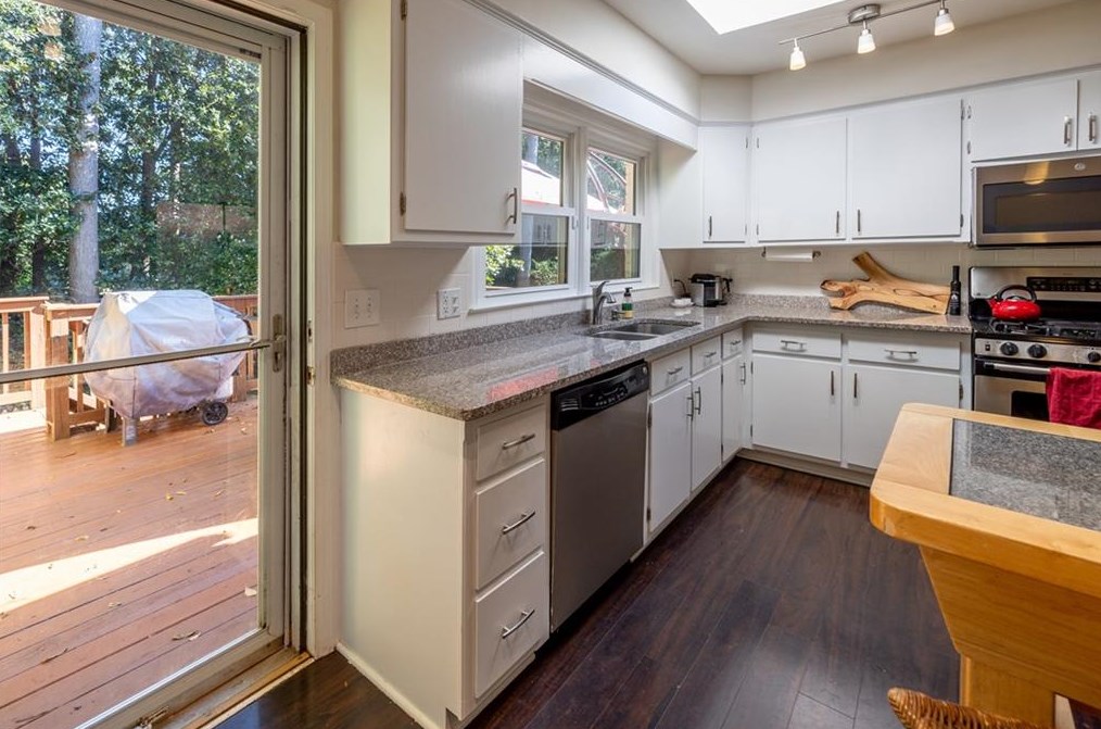 2354 Wineleas Rd, Decatur GA  30033-5519 exterior