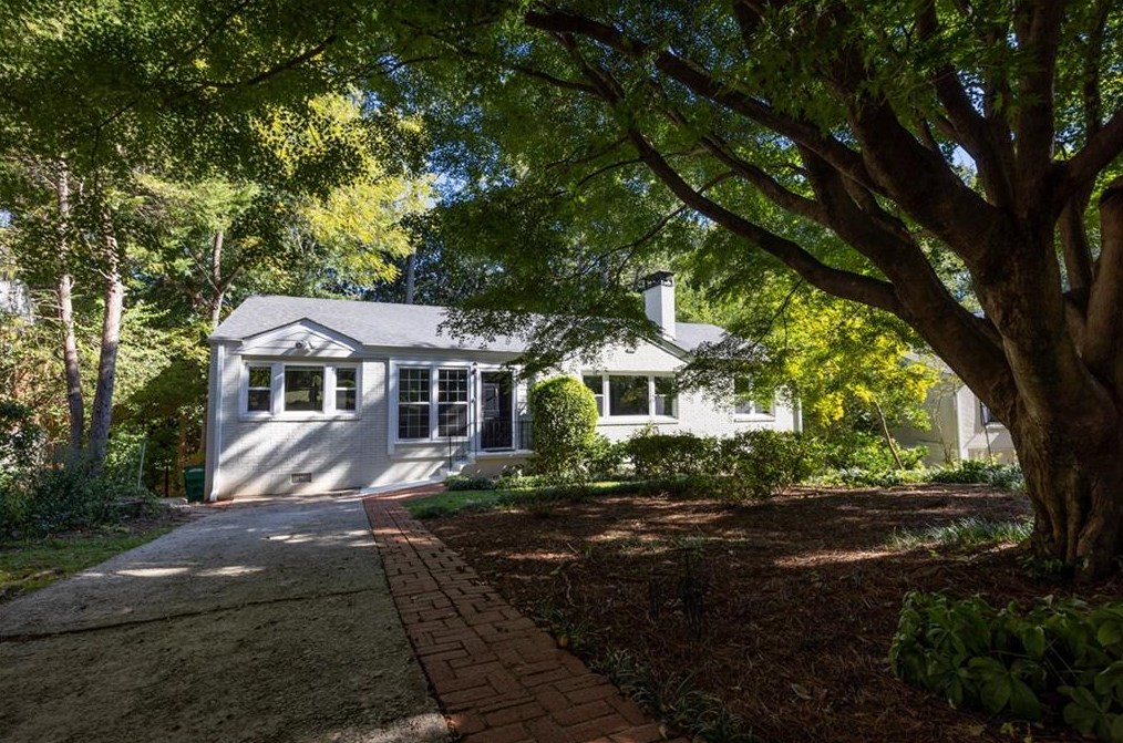 2354 Wineleas Rd, Decatur GA  30033-5519 exterior