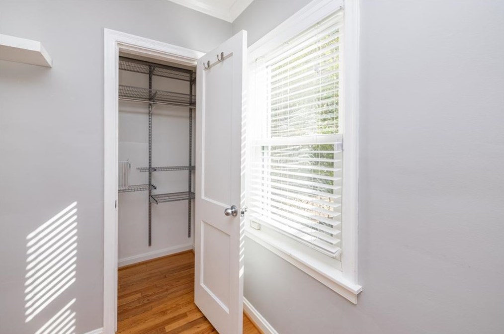 2354 Wineleas Rd, Decatur GA  30033-5519 exterior