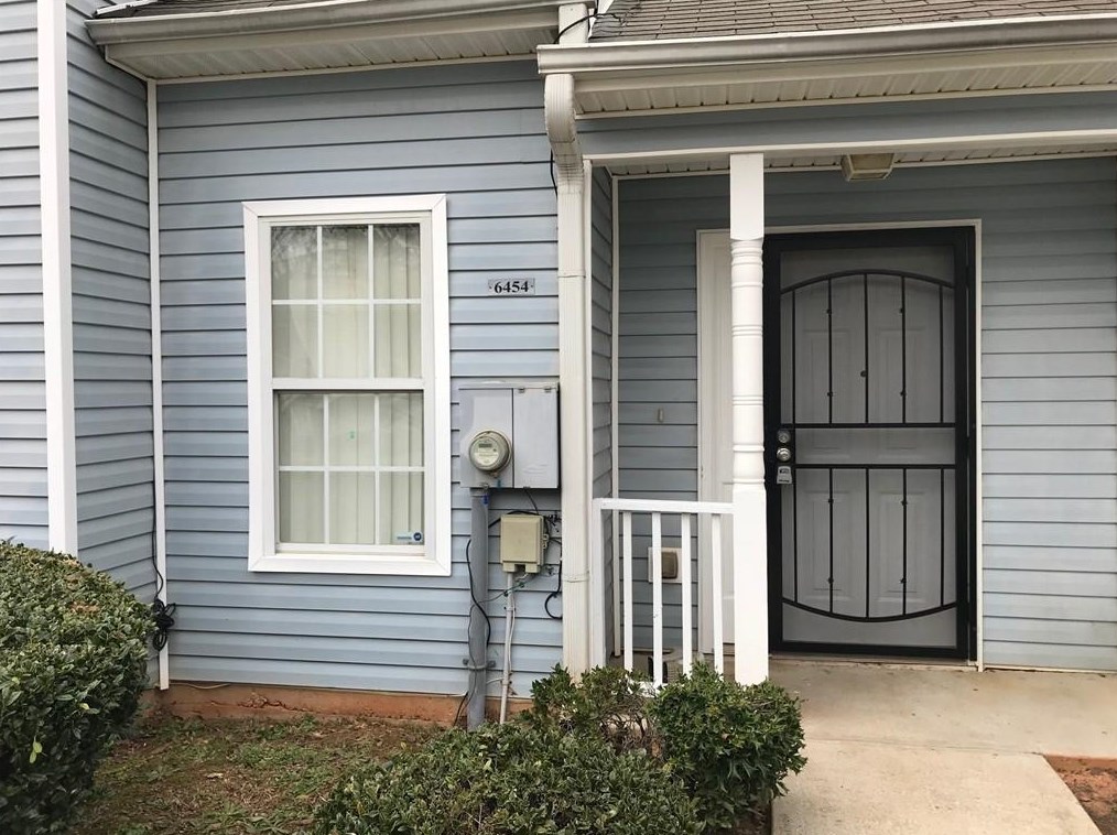 6454 Wellington Chase Ct, Lithonia, GA 30058