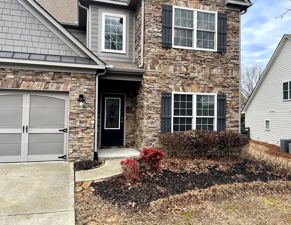 7712 Soaring Eagle Dr, Flowery Branch, GA 30542-7551