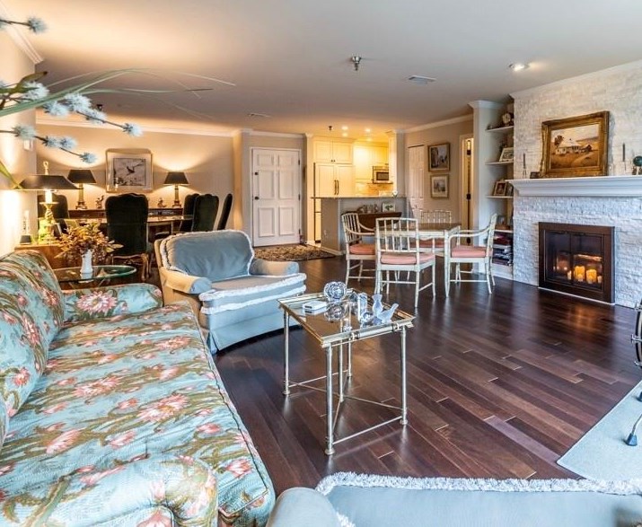 206 Ridley Howard Ct, Decatur GA  30030-2381 exterior