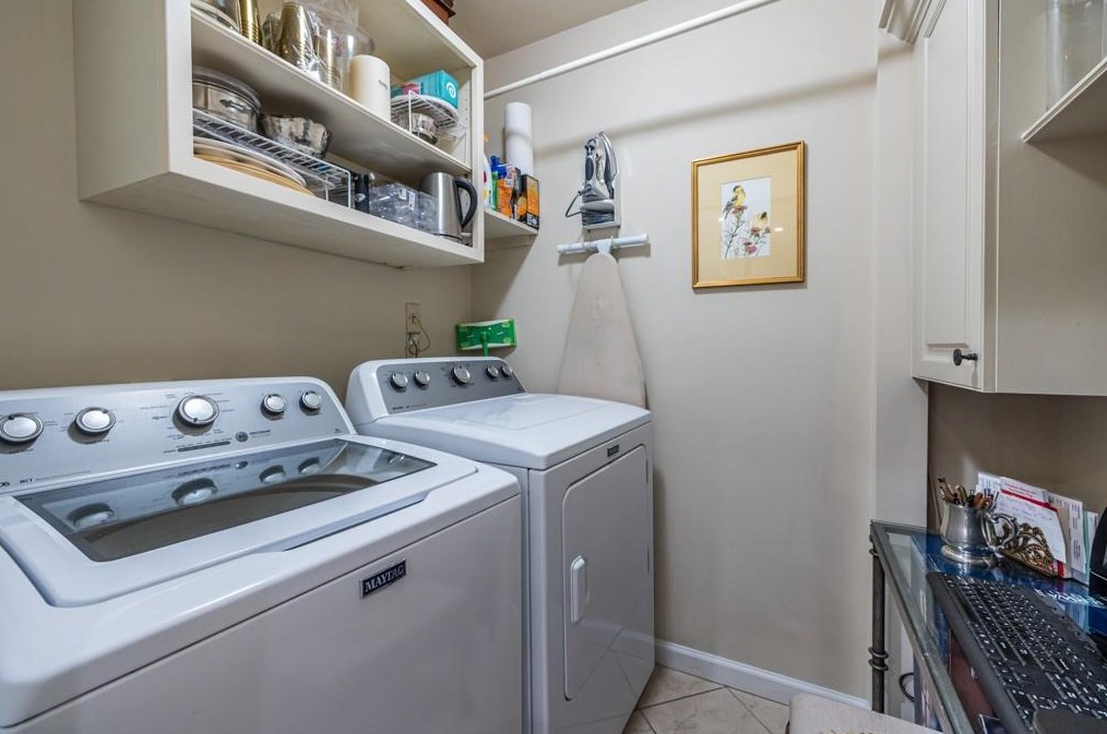 206 Ridley Howard Ct, Decatur GA  30030-2381 exterior