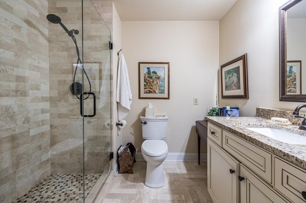 206 Ridley Howard Ct, Decatur GA  30030-2381 exterior