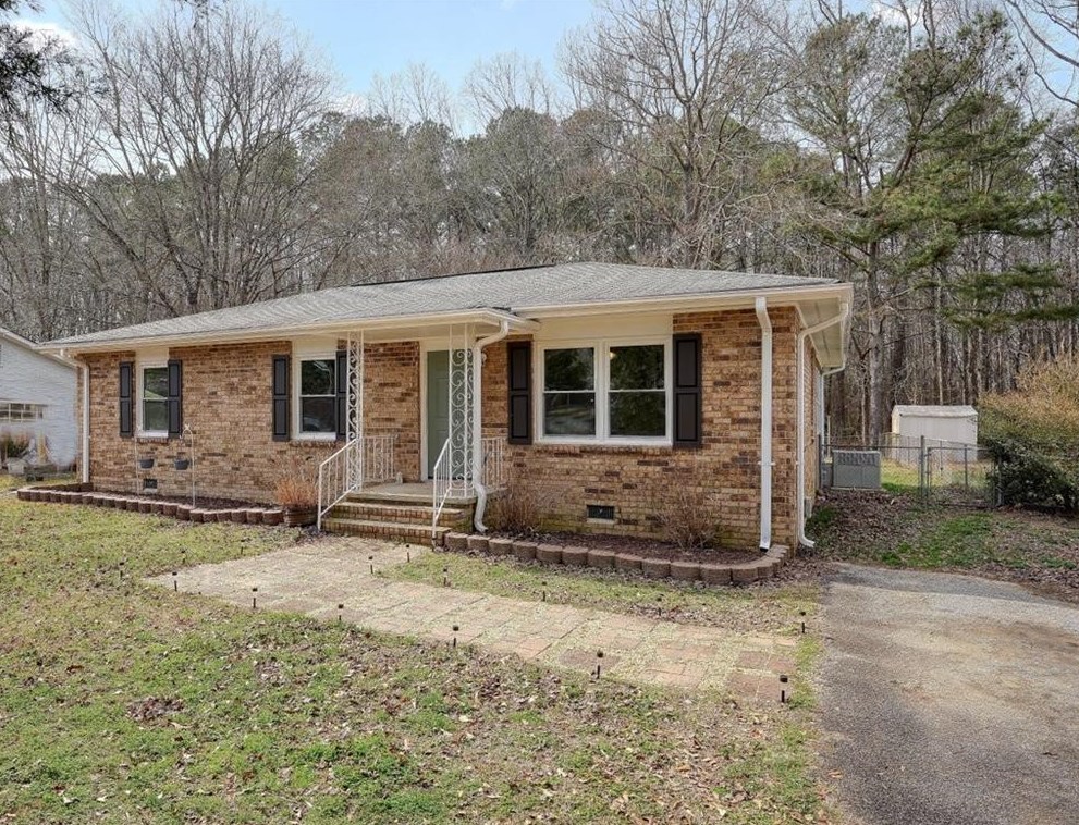 115 Whispering Pine Ln Ne, White, GA 30184