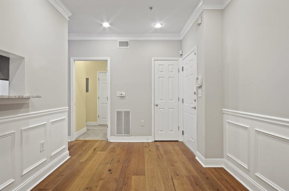 4205 Stratford Cmns, Decatur GA  30033-7442 exterior