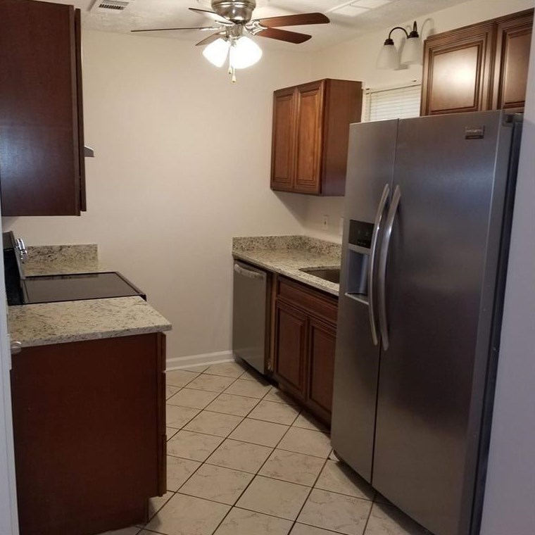 206 Mill Creek Pl, Roswell, GA 30076