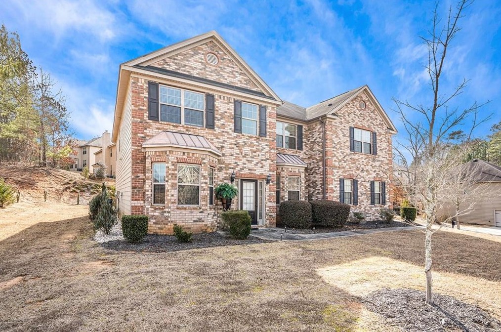 7930 The Lakes Dr, Fairburn, GA 30213-7413