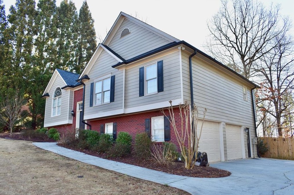 39 Planters Dr, Euharlee, GA 30120-4869