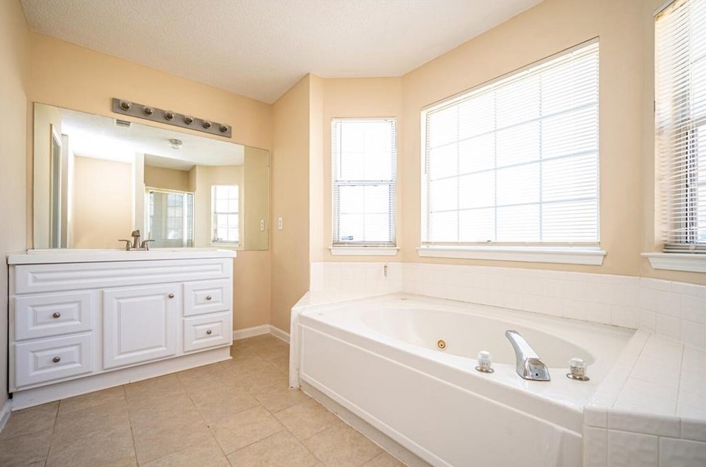 3626 Silver Springs Ct, Decatur GA  30034-5733 exterior