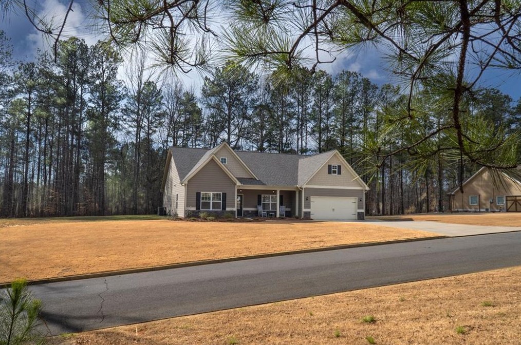 212 Benson Meadows Dr, Dallas, GA 30157-8155