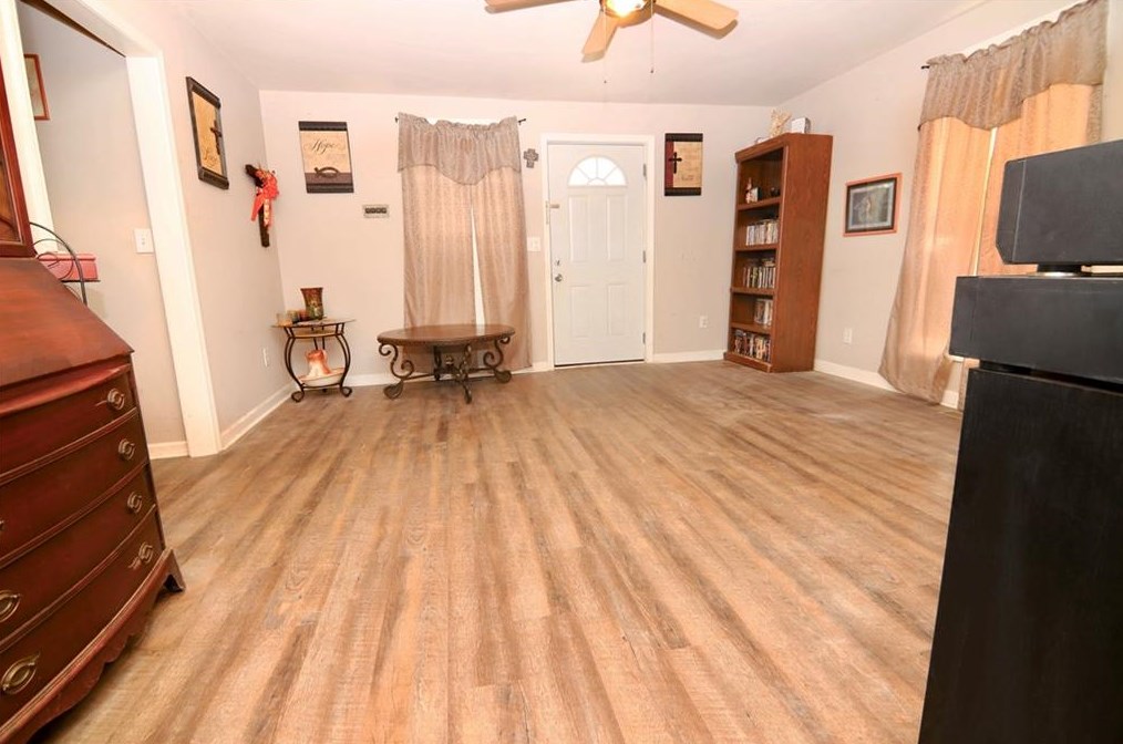 49 Aragon Rd, Aragon, GA 30104