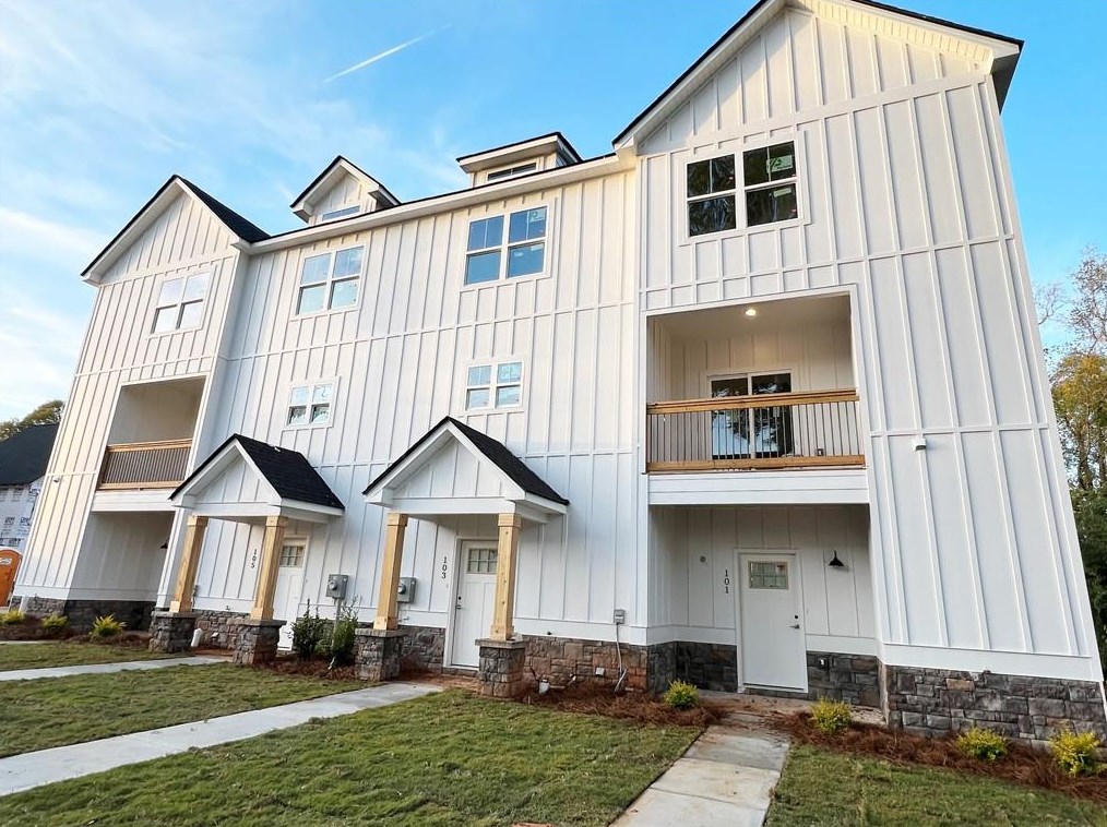 105 W Chandler St, Carrollton, GA 30117
