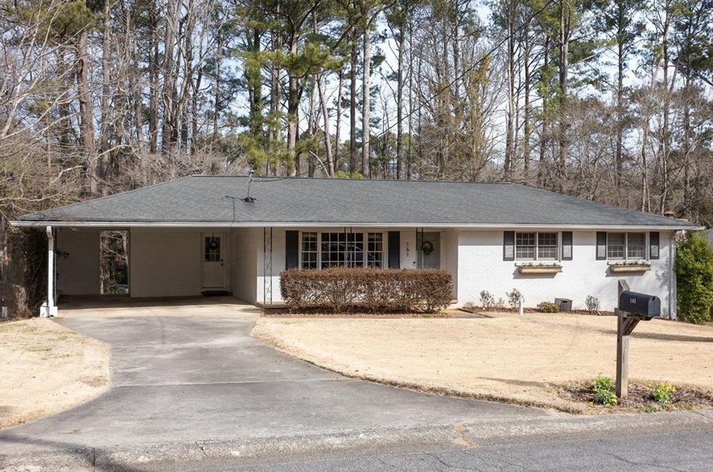 161 Diane Dr, Smyrna, GA 30082-2108
