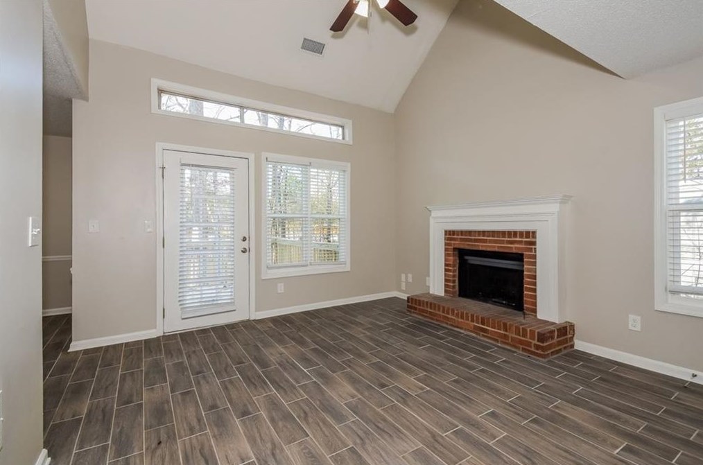 5006 Charlotte Ct, Smyrna, GA 30082-4800