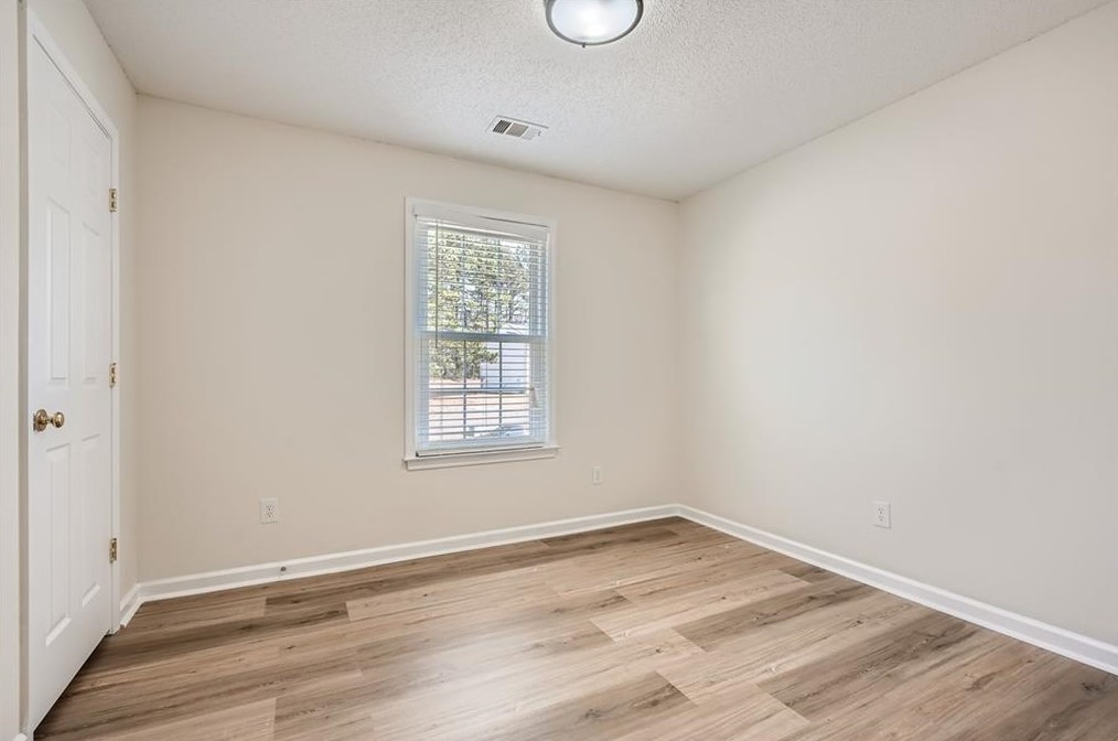 4067 Wintersweet Dr, Decatur GA  30034-5236 exterior