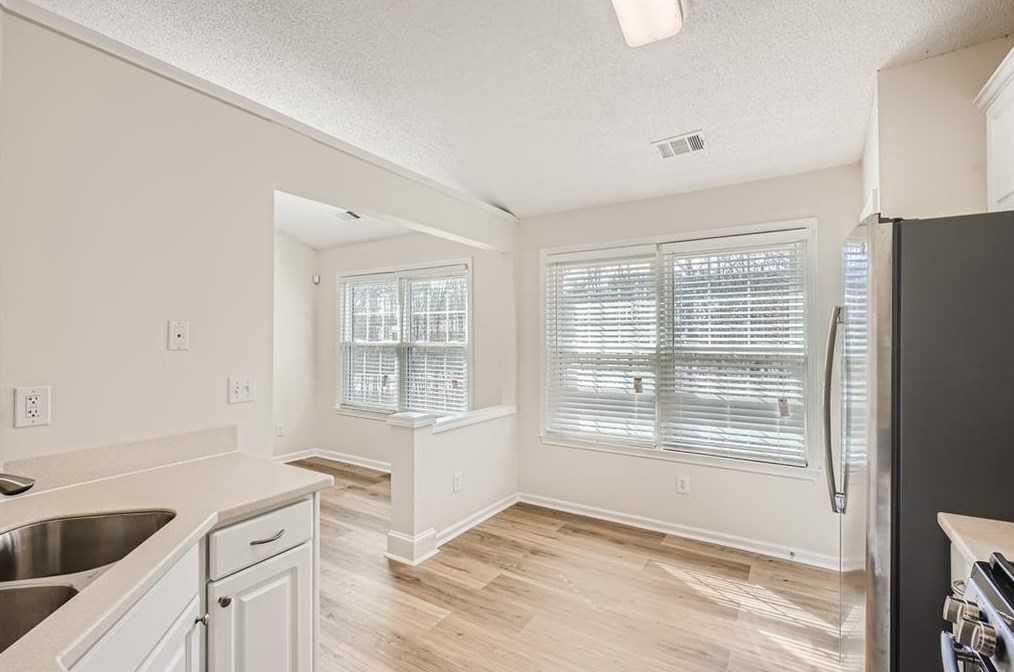 4067 Wintersweet Dr, Decatur GA  30034-5236 exterior