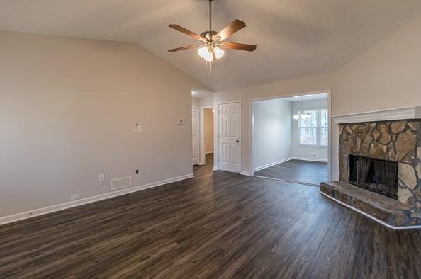 572 Emerald Pines Dr, Dallas GA  30157-8527 exterior