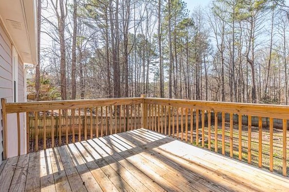 572 Emerald Pines Dr, Dallas GA  30157-8527 exterior