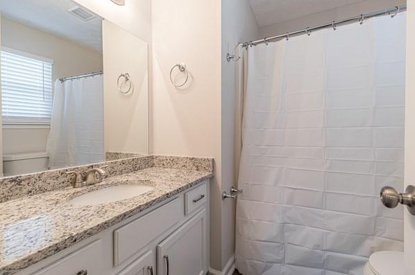 572 Emerald Pines Dr, Dallas GA  30157-8527 exterior