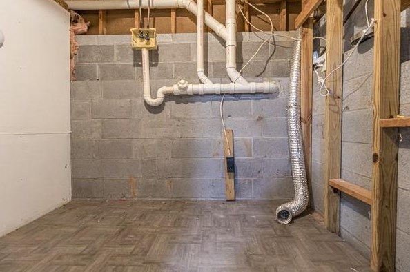 572 Emerald Pines Dr, Dallas GA  30157-8527 exterior