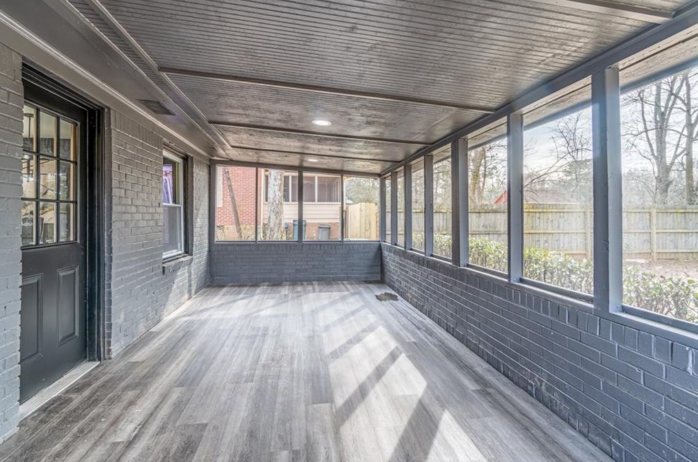 1153 Russell Dr, Decatur GA  30030-4746 exterior