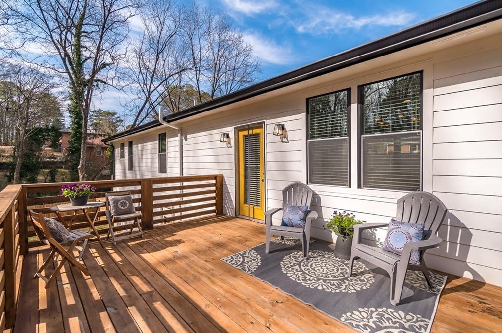 2399 Fair Ln, Decatur GA  30032-6359 exterior