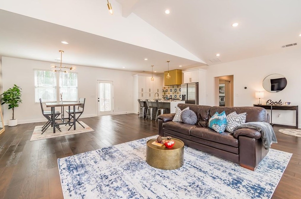 2399 Fair Ln, Decatur GA  30032-6359 exterior