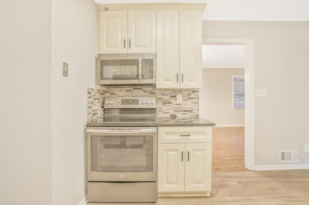 3007 June Apple Dr, Decatur GA  30034-4533 exterior