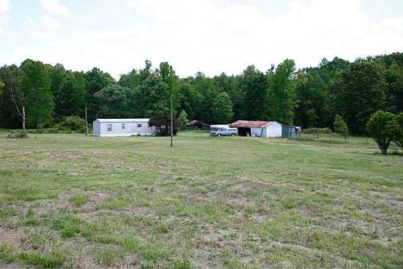 6952 Shoal Creek Rd, Clermont, GA 30527